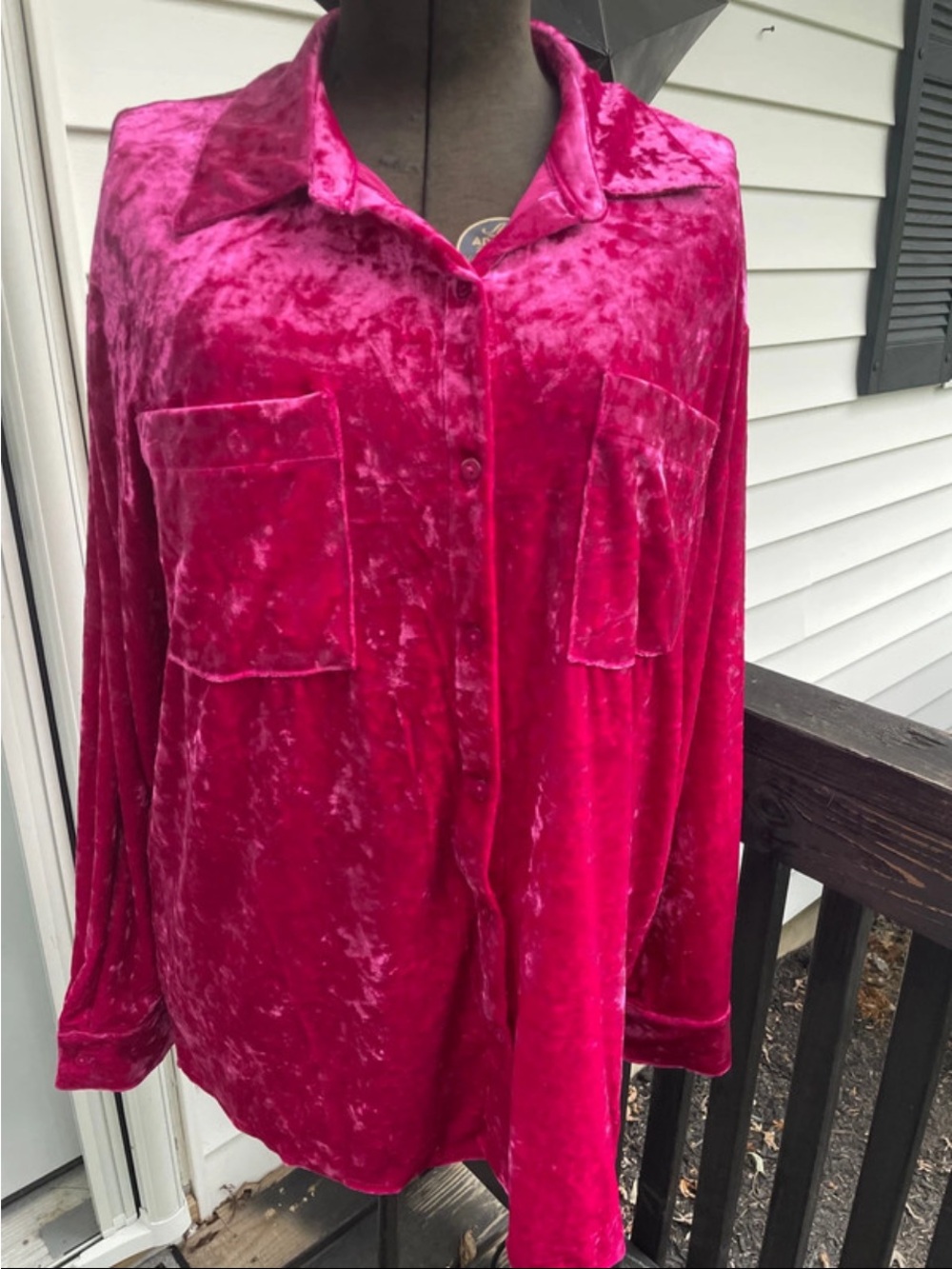 BiBi Crushed Velvet Button-Up Pajama Top in Hot Pink CN